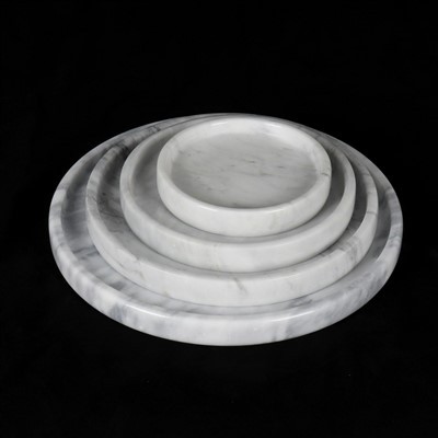 Okrogel marmorni pladenj